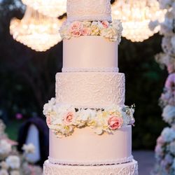 Cakes to Celebrate - Wedding cake