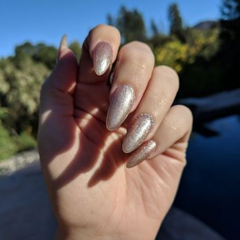 Rose's Nails & Spa - Pretty set by April. - Nail Salons Near Me - Ukiah, California Rose's Nails & Spa - Pretty set by April. - Nail Salons Near Me - Ukiah, California