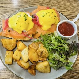 Smoked salmon Benedict Smoked salmon Benedict