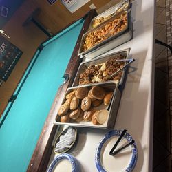 O'Malley's Pub and Eatery - Halftime buffet.