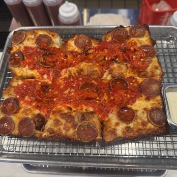 Emmy Squared Pizza - Roni - Pizza Near Me - Glen Allen, Virginia