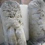 Photo of Bornes sculptées