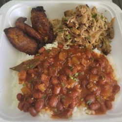 De Corah - White rice and beans, sweet plantains and pork.