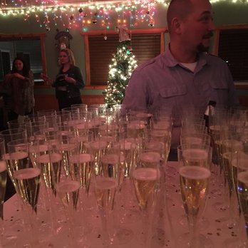 Na-Tah-Ka - Baldwin - NYE champagne toast at midnight - New American Near Me - Baldwin, Michigan Na-Tah-Ka - Baldwin - NYE champagne toast at midnight - New American Near Me - Baldwin, Michigan