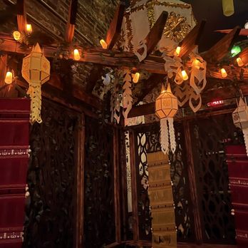 Chiangmai Diner - Back room - Thai Near Me - Brooklyn, New York