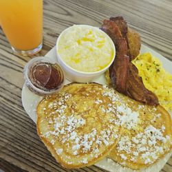 Yummies Cafe