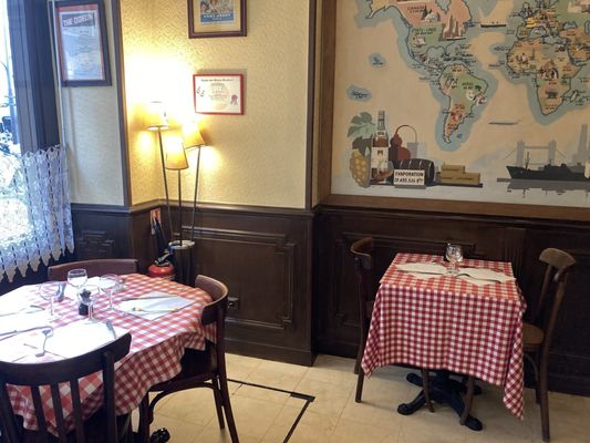 AUX BONS CRUS by null