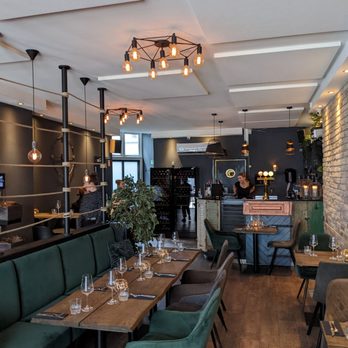 maple casual dining - Inside - Scandinavian Near Me - København maple casual dining - Inside - Scandinavian Near Me - København