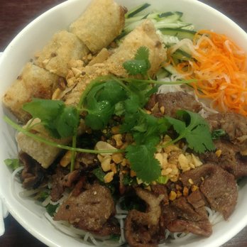 Saigon Eden - Bun Thit Nuong Cha Gio (Noodles, beef, egg rolls) - Vietnamese Near Me - Alhambra, California