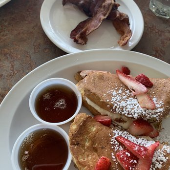 Le Peep - Stuffed French Toast - Breakfast & Brunch Near Me - Broomfield, Colorado Le Peep - Stuffed French Toast - Breakfast & Brunch Near Me - Broomfield, Colorado