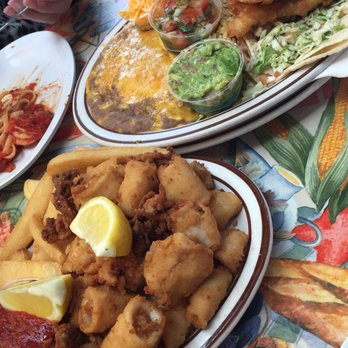 Barbara's Fishtrap - Coastside Calamari and Soft Fish Tacos. Both delicious! You have to try at least the calamari! - Seafood Near Me - Half Moon Bay, California