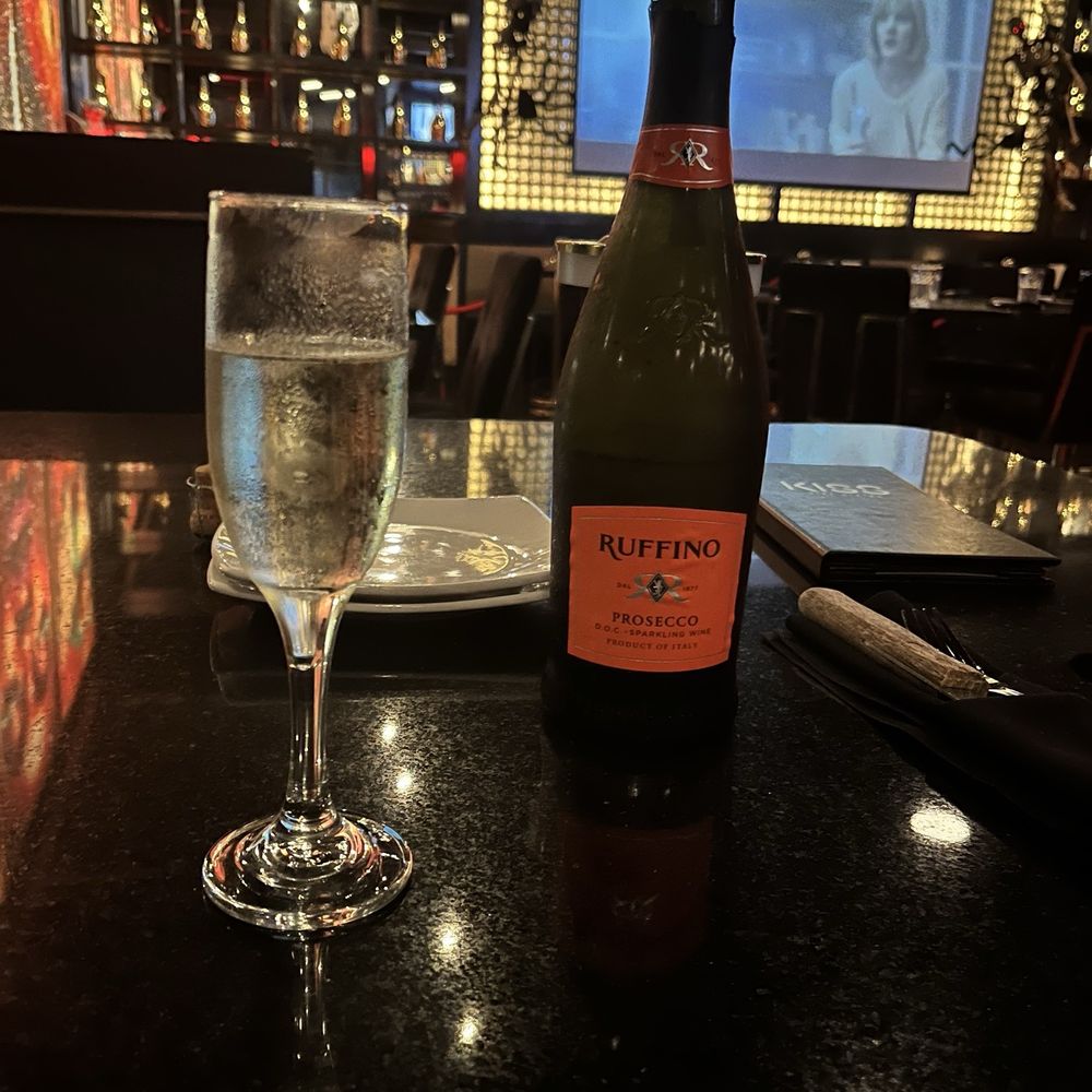 Kiss - Chardonnay - New American Near Me - Houston, Texas Kiss - Chardonnay - New American Near Me - Houston, Texas