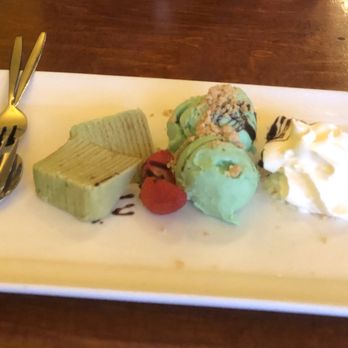 Tujuh Maret - Pandam dessert cake plate - Indonesian Near Me - Amsterdam, New Hampshire Tujuh Maret - Pandam dessert cake plate - Indonesian Near Me - Amsterdam, New Hampshire