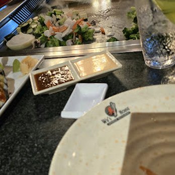 Wu's House - Japanese Near Me - Evergreen Park, Illinois