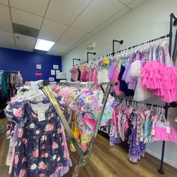 Alteration Avenue & LJ Boutique - A lot of cute kids dresses! New born clothes to 6 years old sizes