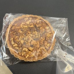 Walnut pie