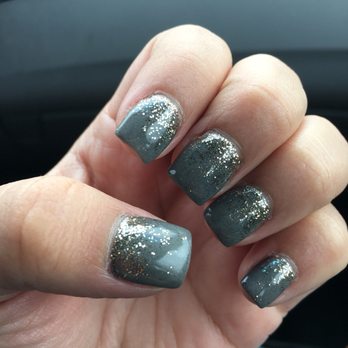 Upscale Nails Bar - Dip nails with gold glitter ombré - Day Spas Near Me - Arlington, Texas Upscale Nails Bar - Dip nails with gold glitter ombré - Day Spas Near Me - Arlington, Texas