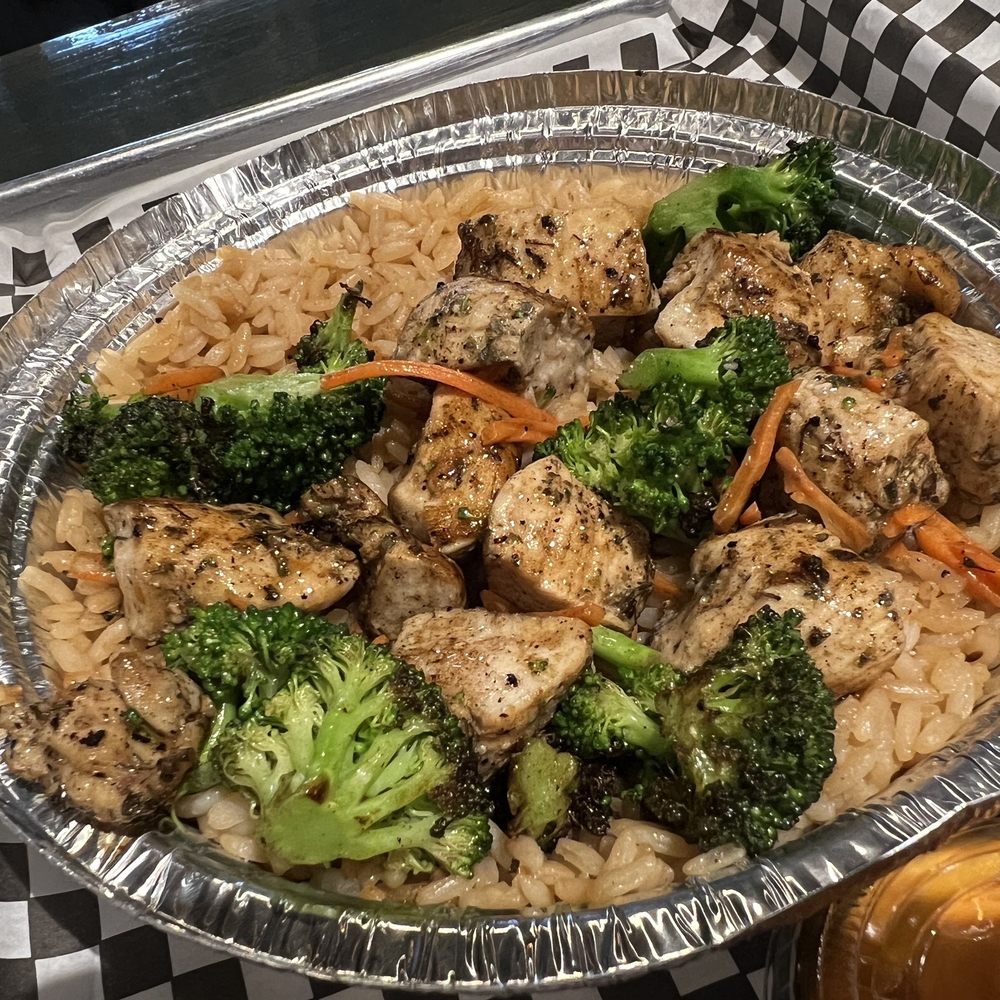 Spliff's Gastropub - Chicken Rice Bowl with their "yum yum" sauce - Beverage Store Near Me - Jacksonville, Florida