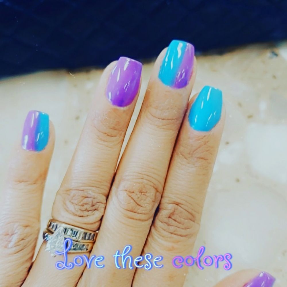 Creative Nails By Angela Logo