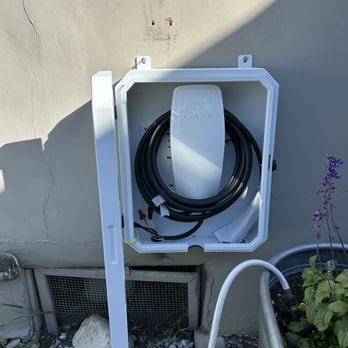 USAmerican Electrical Services - Tesla charger installation with charger box - Electricians Near Me USAmerican Electrical Services - Tesla charger installation with charger box - Electricians Near Me