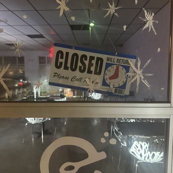 Everbowl - Pulled up at 7:45 and found the store like this. - Acai Bowls Near Me - Hudson, Ohio