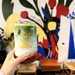 Story Coffee & Tea - Strawberry matcha