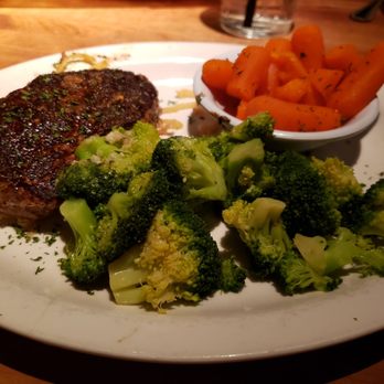 Cheddar's Scratch Kitchen - Fresh fresh fresh steak plate - American Near Me - Albuquerque, New Mexico