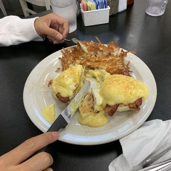The Incredible Cafe - Bacon Benedict - Breakfast & Brunch Near Me - San Diego, California The Incredible Cafe - Bacon Benedict - Breakfast & Brunch Near Me - San Diego, California