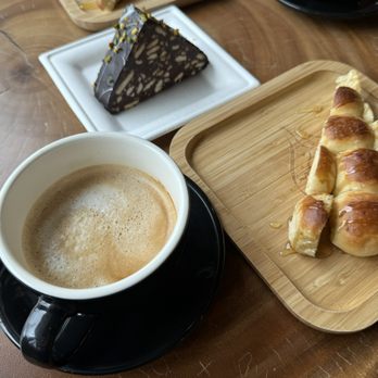 Yemerica - Breakfast & Brunch Near Me - West Hartford, Connecticut Yemerica - Breakfast & Brunch Near Me - West Hartford, Connecticut