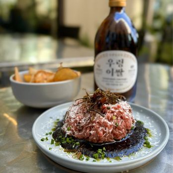 Jilli - Wagyu Yukhoe w/ gim mayo, fried scallion, parm, potato chips ($25) - Korean Near Me - San Francisco, California