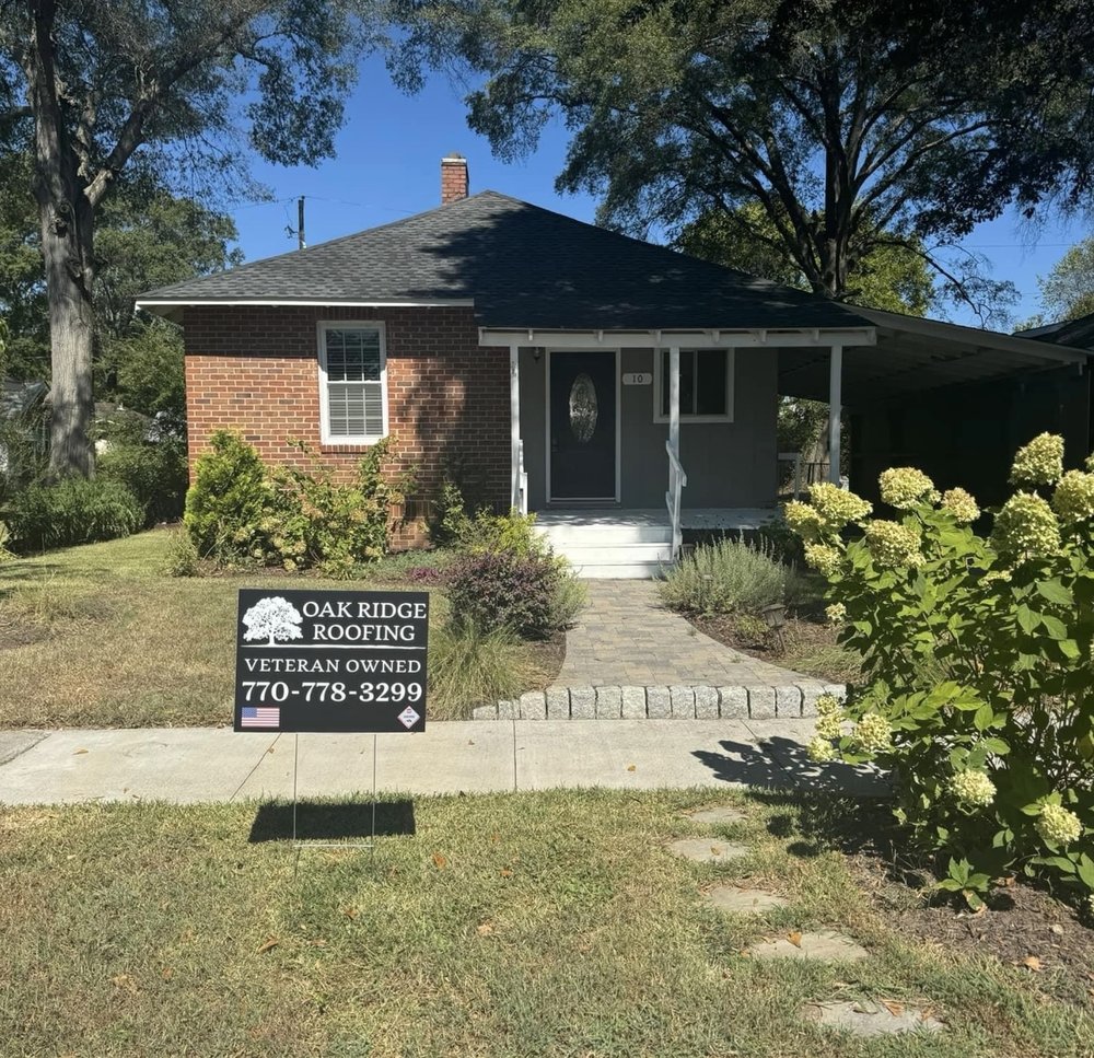 Slide of Oak Ridge Roofing