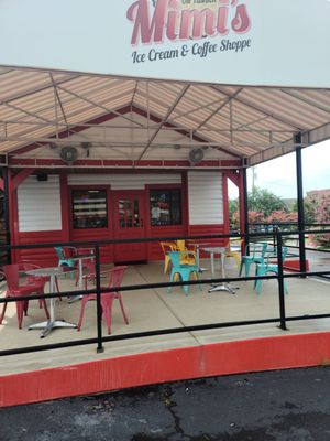 Mimi's Ice Cream & Coffee Shoppe by null