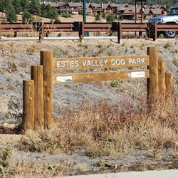 Estes Valley Dog Park - Entrance sign outside the dog park