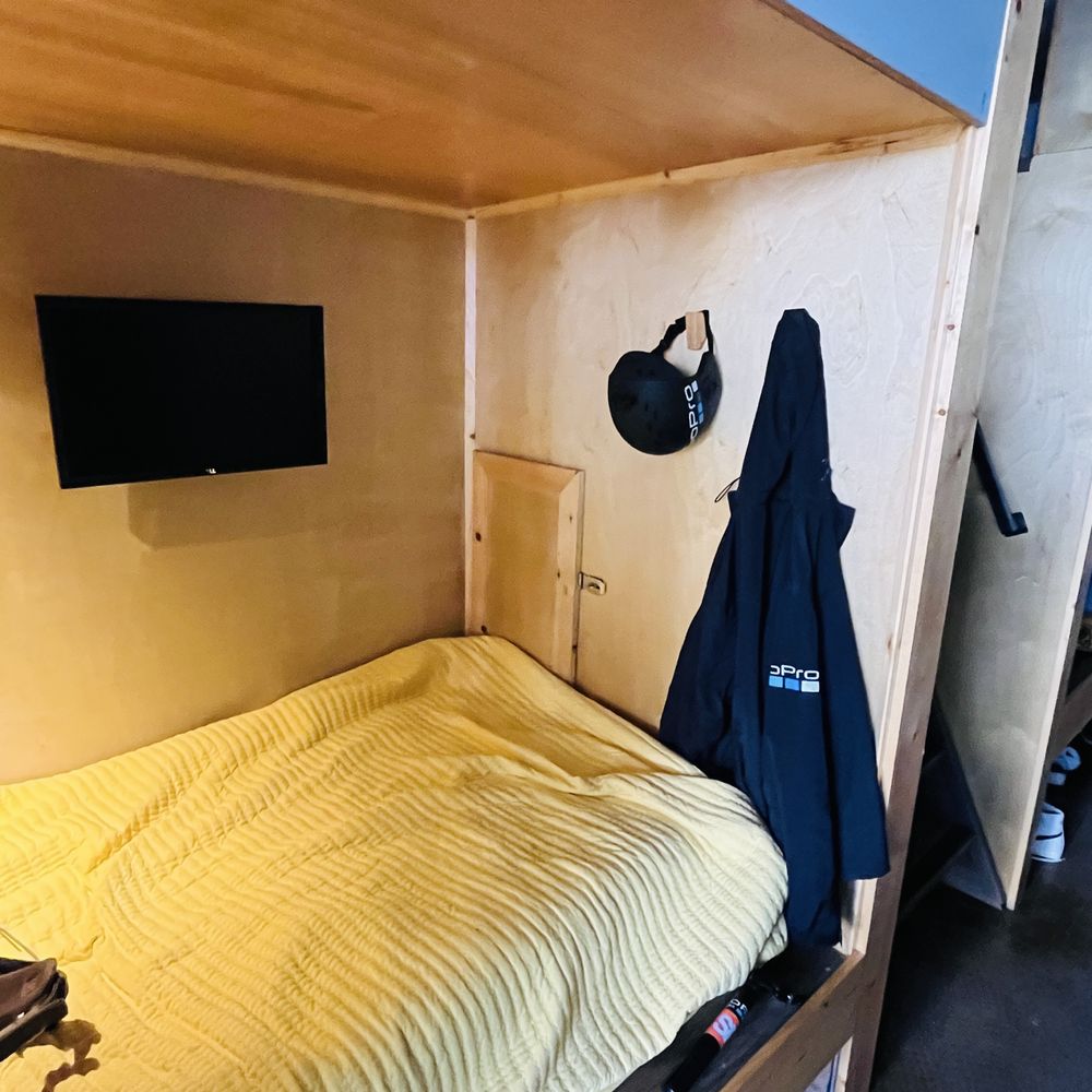 Social Stays - Pod - Hostels Near Me - Santa Barbara, California Social Stays - Pod - Hostels Near Me - Santa Barbara, California