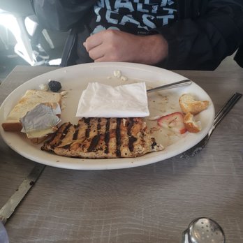 Millie's Cafe - Pasadena - Breakfast & Brunch Near Me - Pasadena, California
