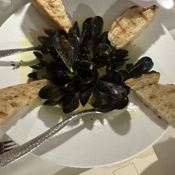 Forepaugh's Restaurant - Saffron Mussels - New American Near Me - Saint Paul, Minnesota