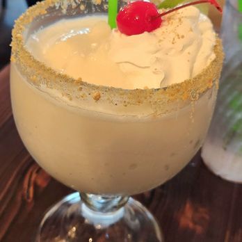 Oceanside Beach Bar and Grill - Key Lime colada - Salad Near Me - Flagler Beach, Florida