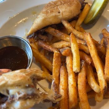 Chestnut - French dip - New American Near Me - Asheville, North Carolina Chestnut - French dip - New American Near Me - Asheville, North Carolina