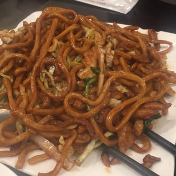 ChongQing - Yummy chow mein - Chinese Near Me - Vancouver, British Columbia