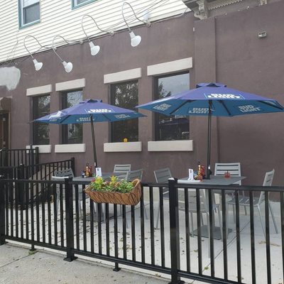 Corkscrew Bar by null