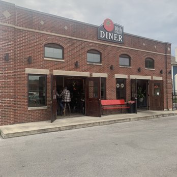 10th Street Diner - Storefront - Vegan Near Me - Indianapolis, Indiana