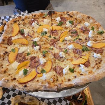 Wowee Zowee - Peaches are so tasty on this pizza, must try! - Pizza Near Me - Tustin, California Wowee Zowee - Peaches are so tasty on this pizza, must try! - Pizza Near Me - Tustin, California