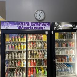 Gold's Gym - San Antonio Live Oak - Drink menú