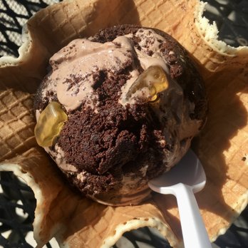 Cold Stone Creamery - Waffle cup Chocolate brownie ice-cream topped with gummy bears - Ice Cream & Frozen Yogurt Near Me - West Hills, California Cold Stone Creamery - Waffle cup Chocolate brownie ice-cream topped with gummy bears - Ice Cream & Frozen Yogurt Near Me - West Hills, California