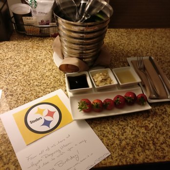 Hyatt Regency Miami - I love that!!! Thank you for sending champagne to my room. - Hotels Near Me - Miami, Florida Hyatt Regency Miami - I love that!!! Thank you for sending champagne to my room. - Hotels Near Me - Miami, Florida
