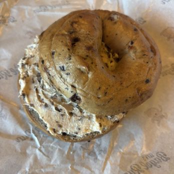 Jeff’s Bagel Run - Blueberry bagel with cannoli cream cheese - Bagels Near Me - Winter Park, Florida Jeff’s Bagel Run - Blueberry bagel with cannoli cream cheese - Bagels Near Me - Winter Park, Florida