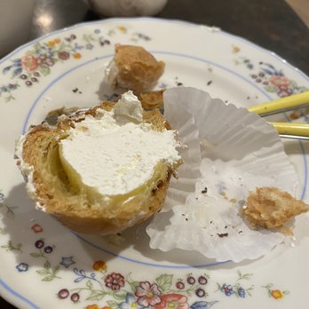 Altadena Bakery - Desserts Near Me - Burbank, California