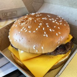 McDonald's - Quarter Pounder with cheese