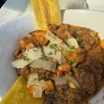 Rumba Cubana - Cuban Near Me - North Bergen, New Jersey