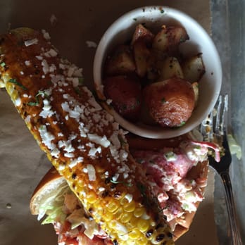 101 Craft Kitchen - Lobster roll, corn on the cob and redskin potatoes - Gastropubs Near Me - Gahanna, Ohio 101 Craft Kitchen - Lobster roll, corn on the cob and redskin potatoes - Gastropubs Near Me - Gahanna, Ohio